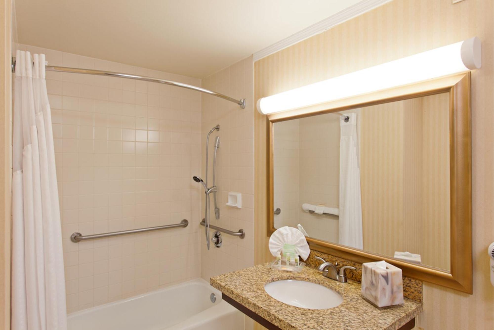 Standard Double Room with Two Double Beds