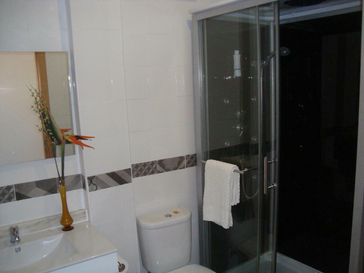 Habitación Doble Deluxe con balcón y vistas al mar