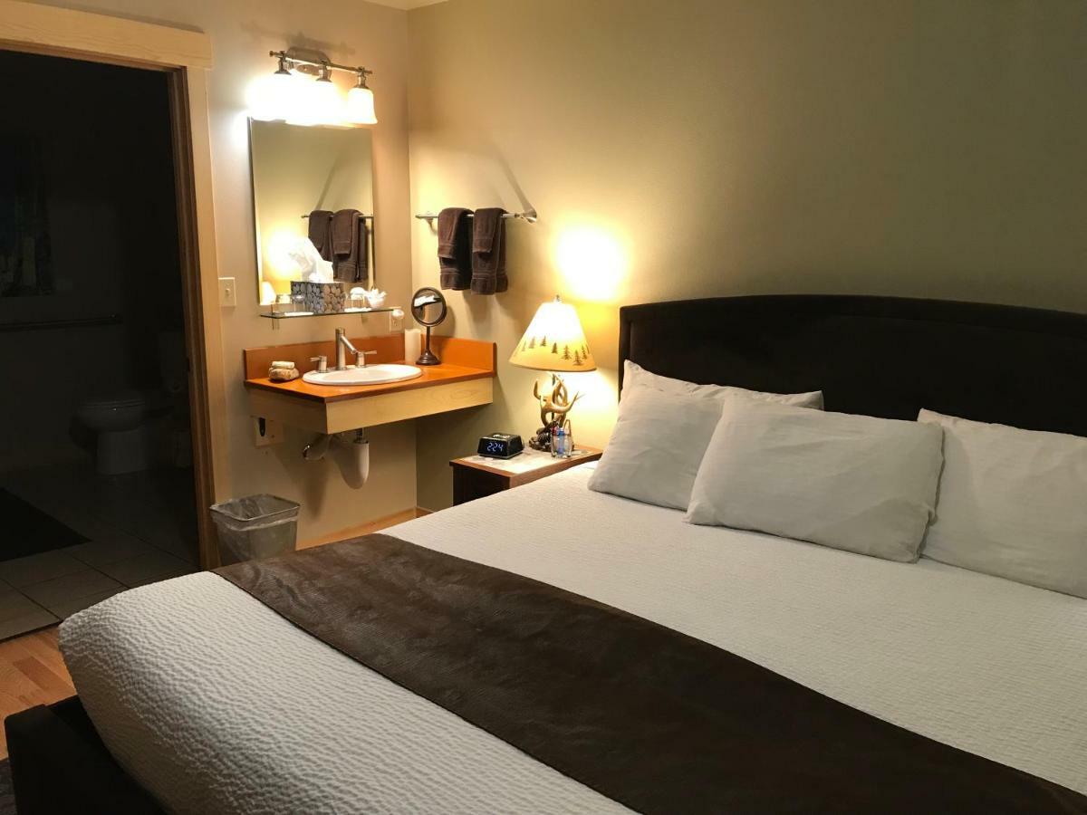 Suite with River View