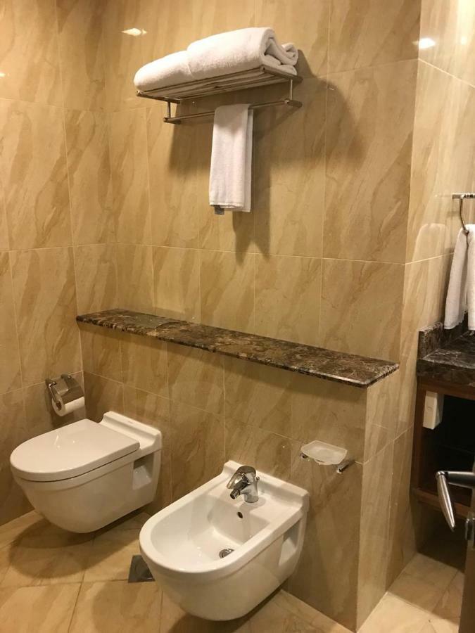 Forfait Staycation - Appartement 2 Chambres Deluxe - Menu Fixe pour le Dîner Inclus