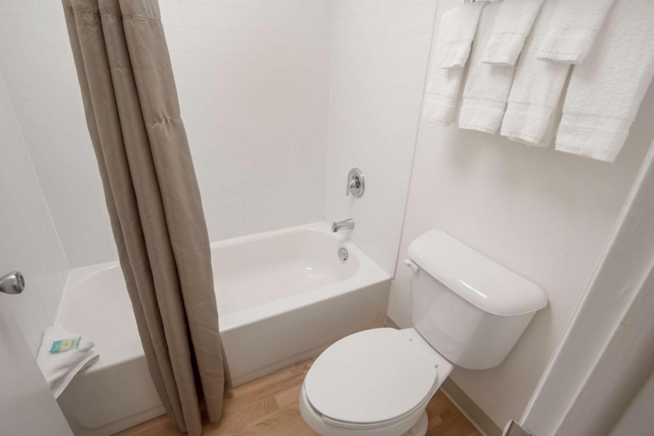 Premium Quadruple Room - Non-Smoking