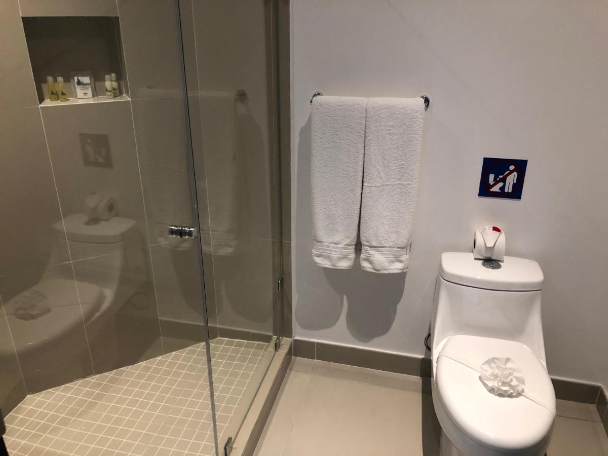 Quarto Duplo com Banheira de Hidromassagem