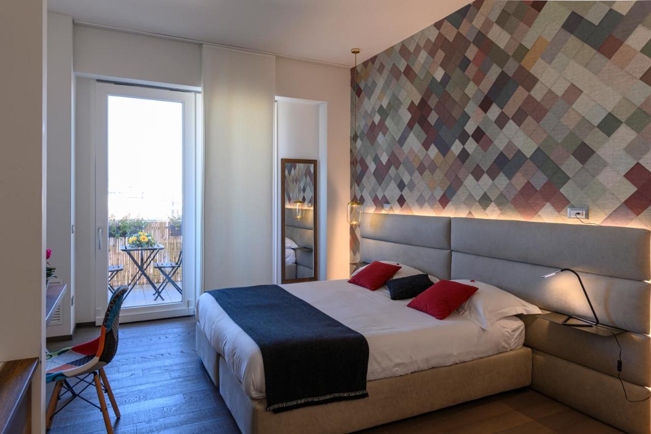 Quarto Superior com Cama de Casal ou 2 de Solteiro e Terraço