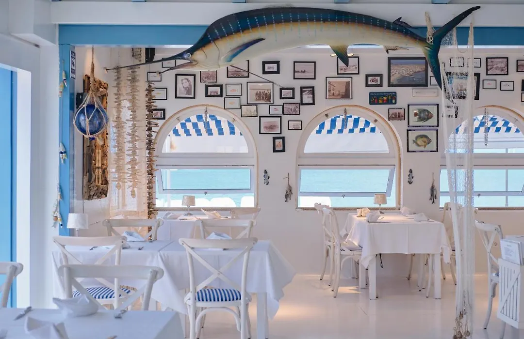 Avanti Lifestyle Hotel - Only Adults-1