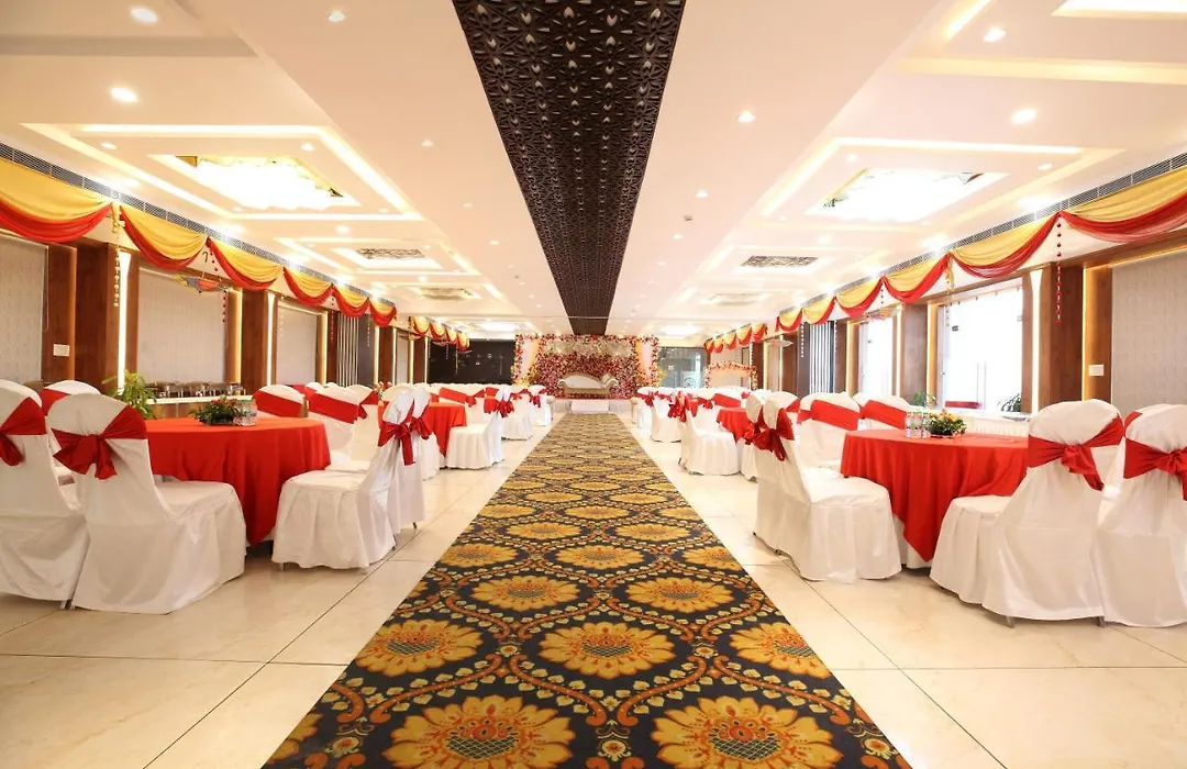 Genx Crescent Lucknow-1