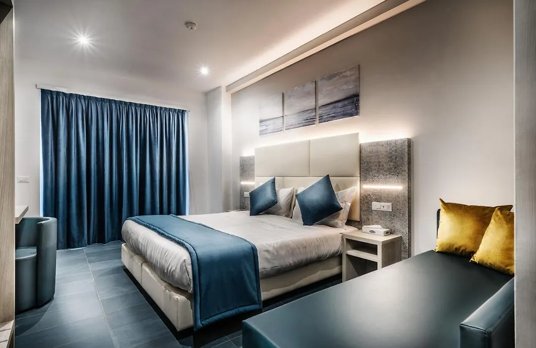 Suite Blue Style-1