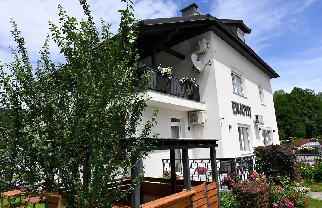 Enjoyit Rooms-1