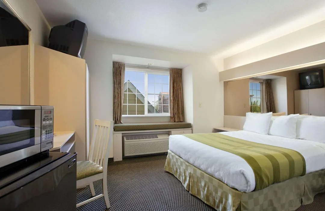 Microtel Inn & Suites Lodi-1