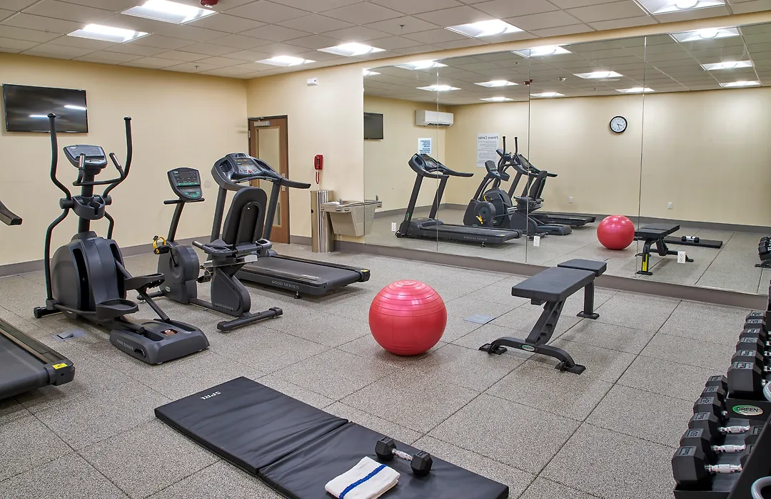 Holiday Inn Express & Suites Claremore By Ihg-1