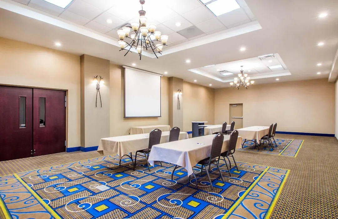 Holiday Inn Express & Suites - Albany Airport - Wolf Road By Ihg-1