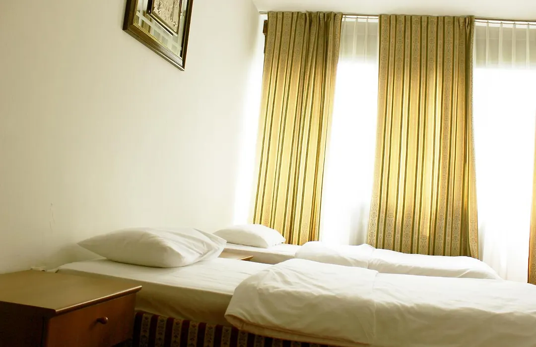 Hotel Grand-1