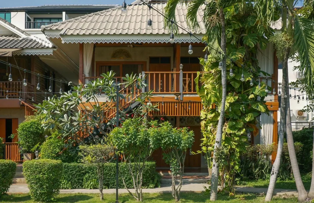 Buri Gallery House-1