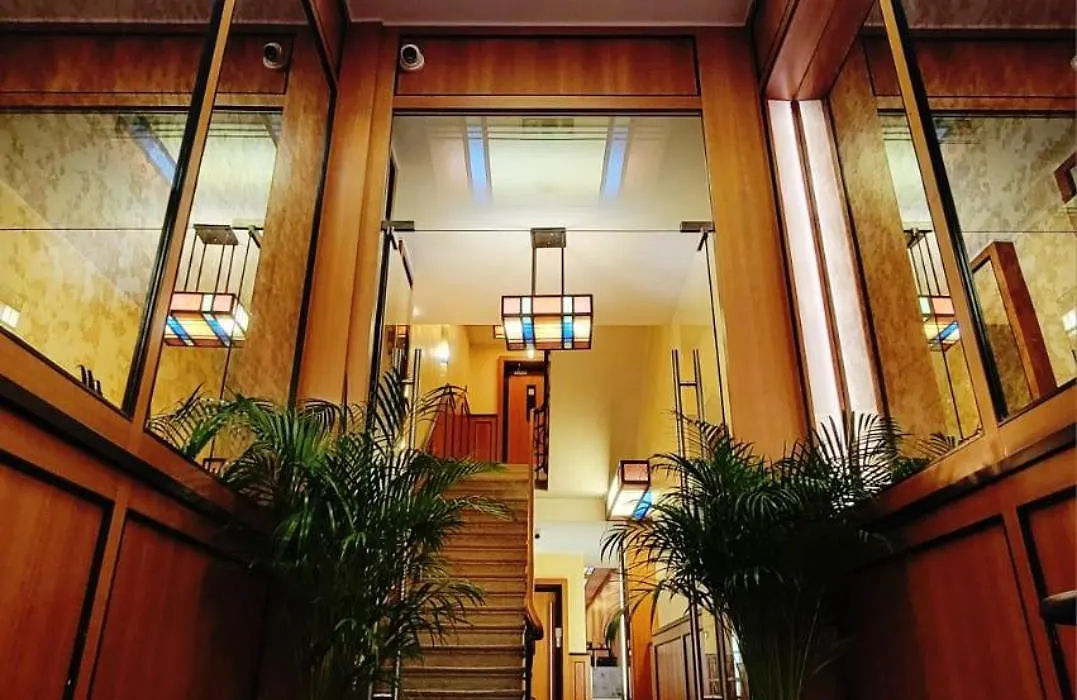 Hotel De La Poste-1