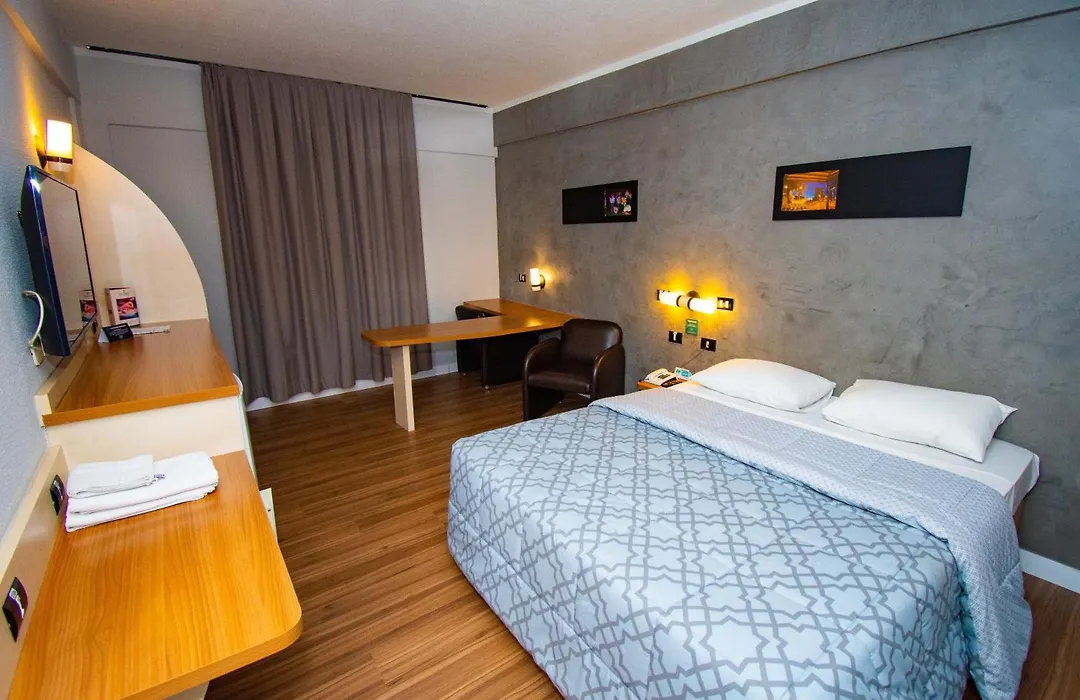 H+ Hotel-1