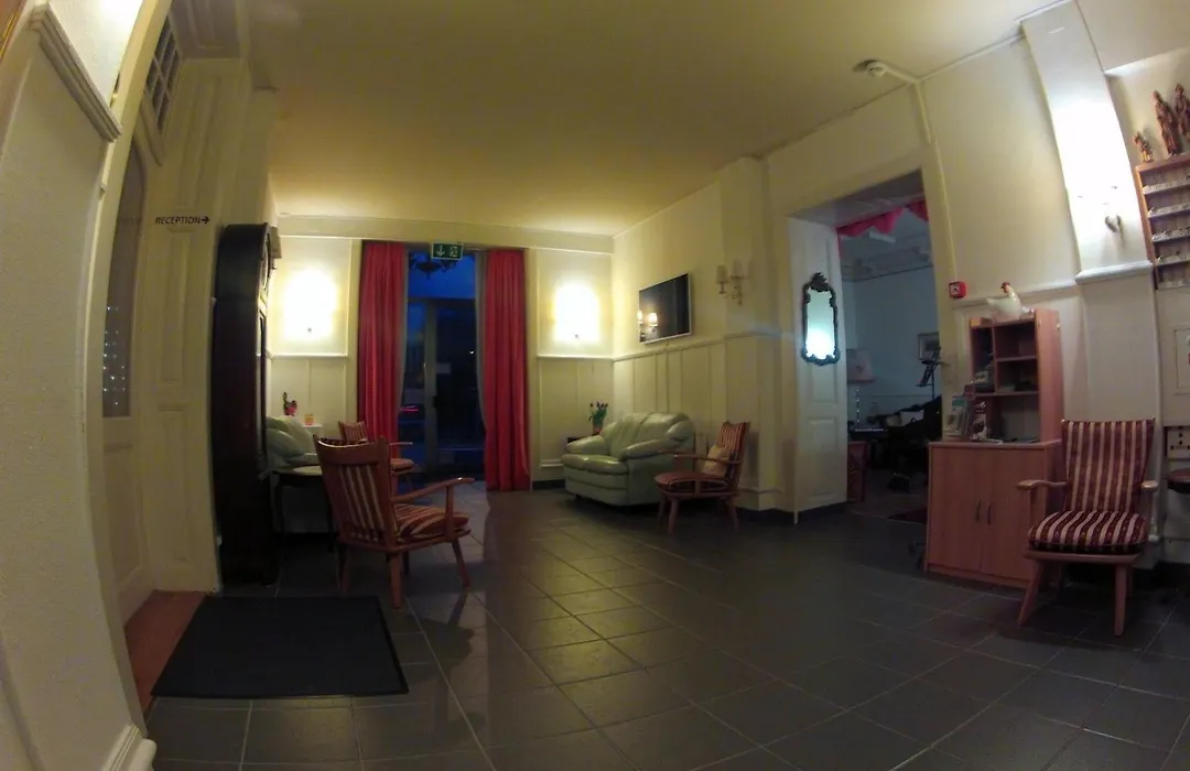 Basicrooms Hotel-1