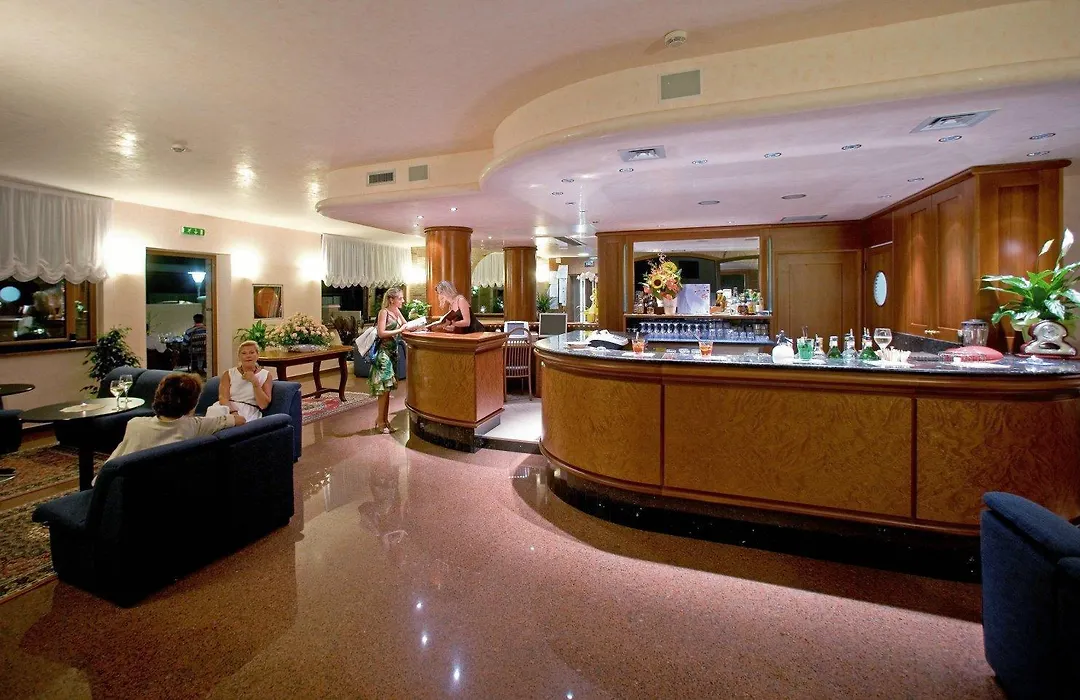 Hotel & Wellness Fra I Pini-1