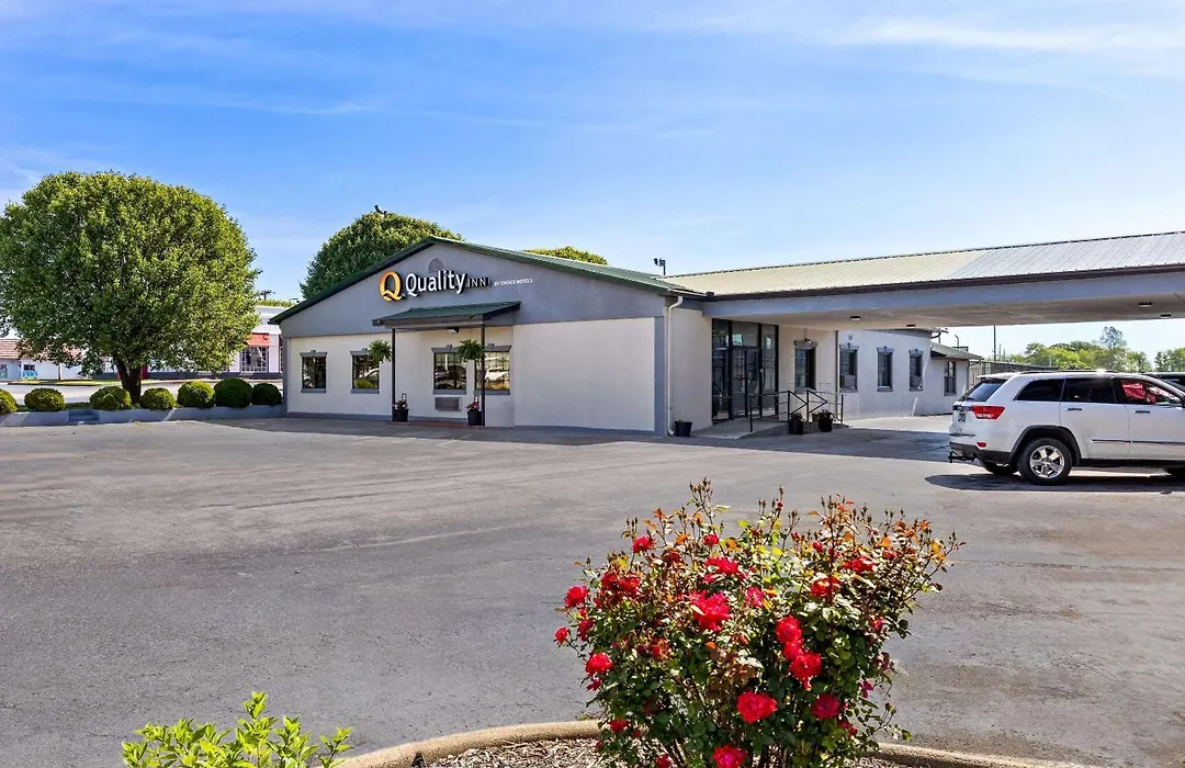 Quality Inn Lawrenceburg-1
