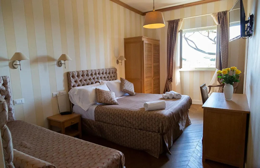 Hotel Villa Tiziana-1