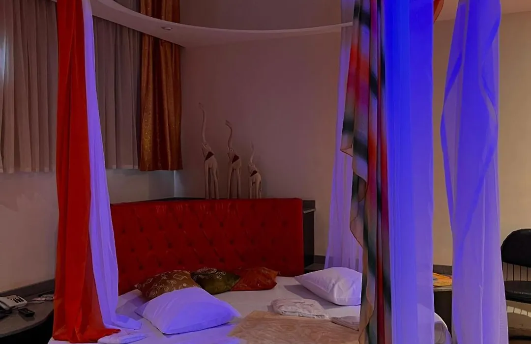 Heru'S Motel-1