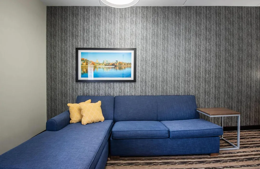 La Quinta By Wyndham Buffalo Amherst-1