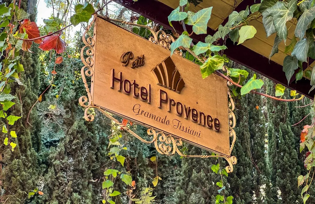Petit Hotel Provence Gramado-1