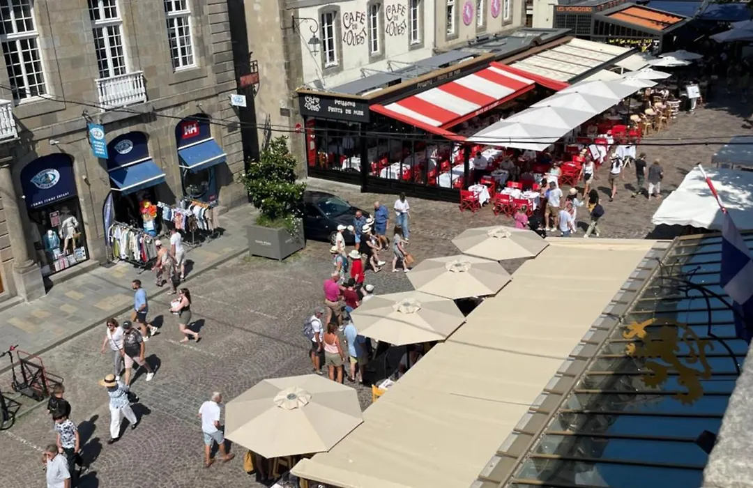 STUDIO 3 Mn de la PLAGE Terrasse Vélos Proche de la ville fortifiée-1