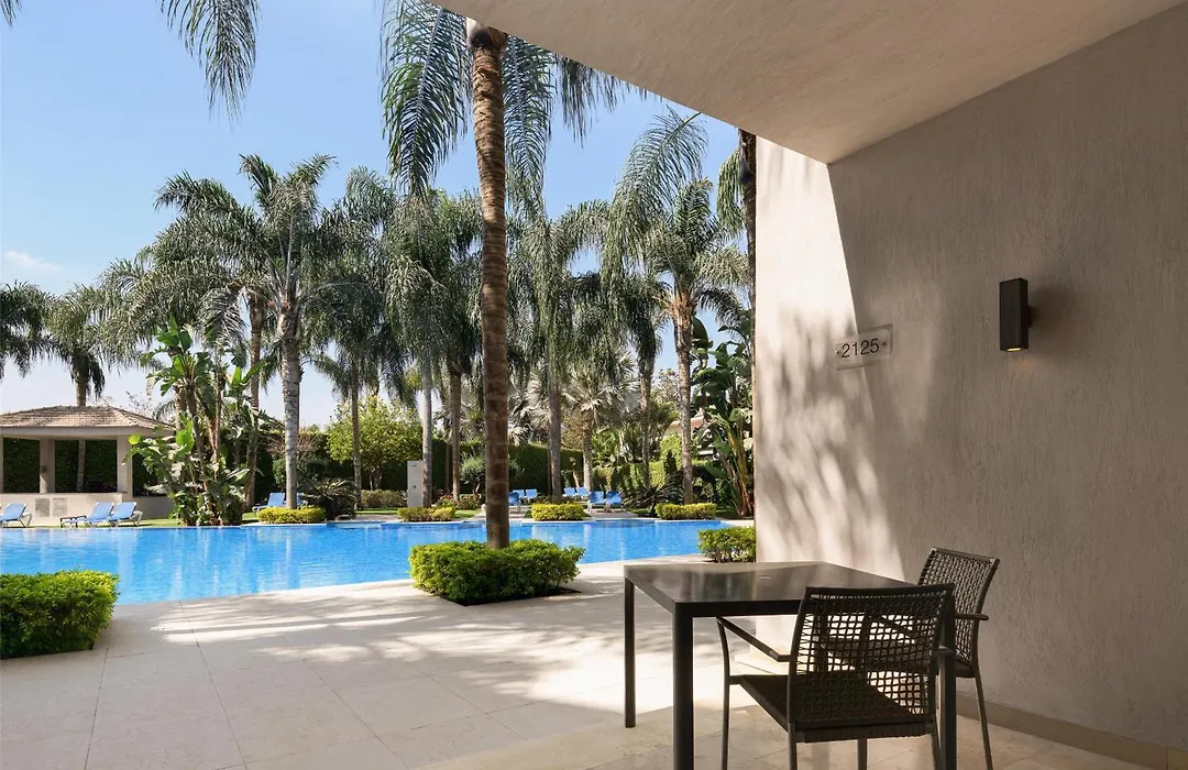 Dusit Thani Lakeview Cairo-1