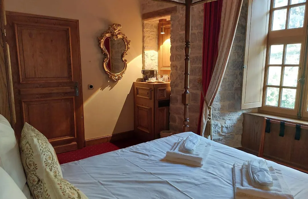 Hôtel-Restaurant Le Manoir De Montesquiou-1