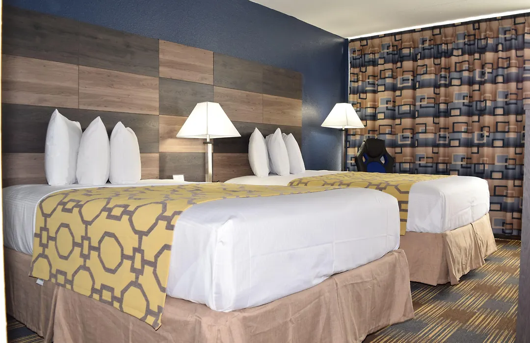 Baymont By Wyndham - Chicago - Addison - O'Hare-1