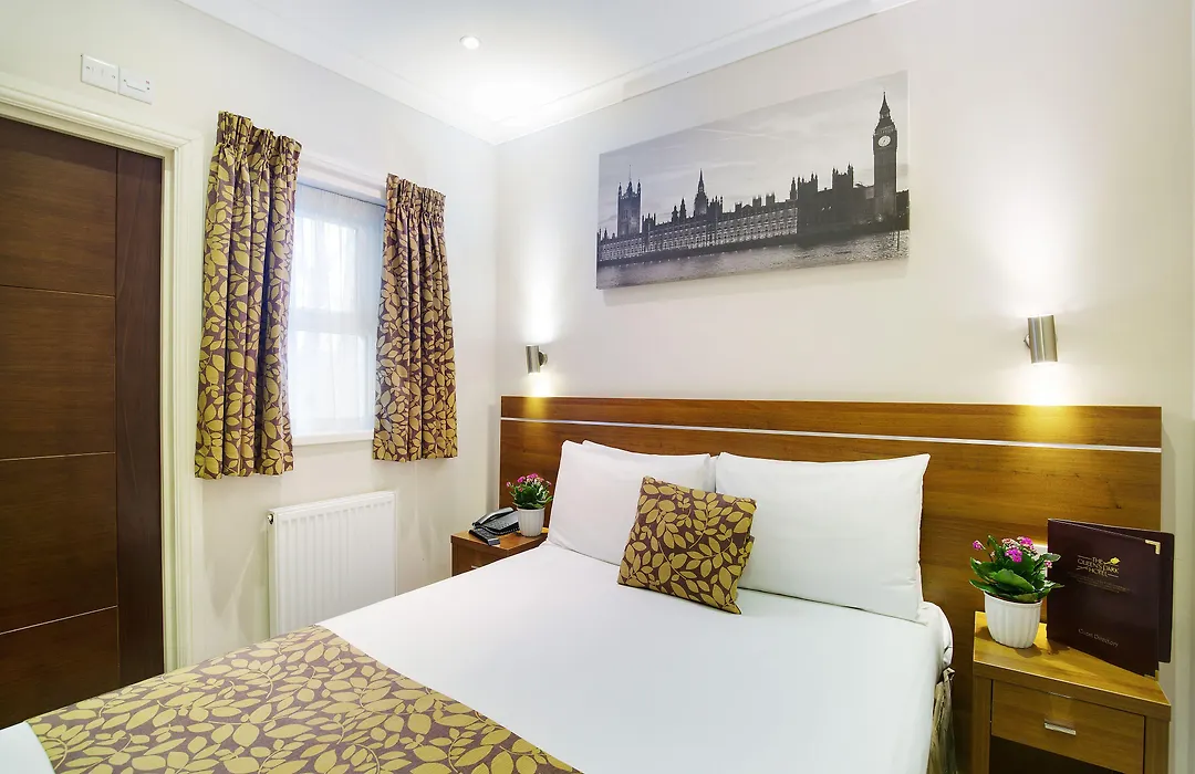 Bright Modern Flat Close To Queensway-1