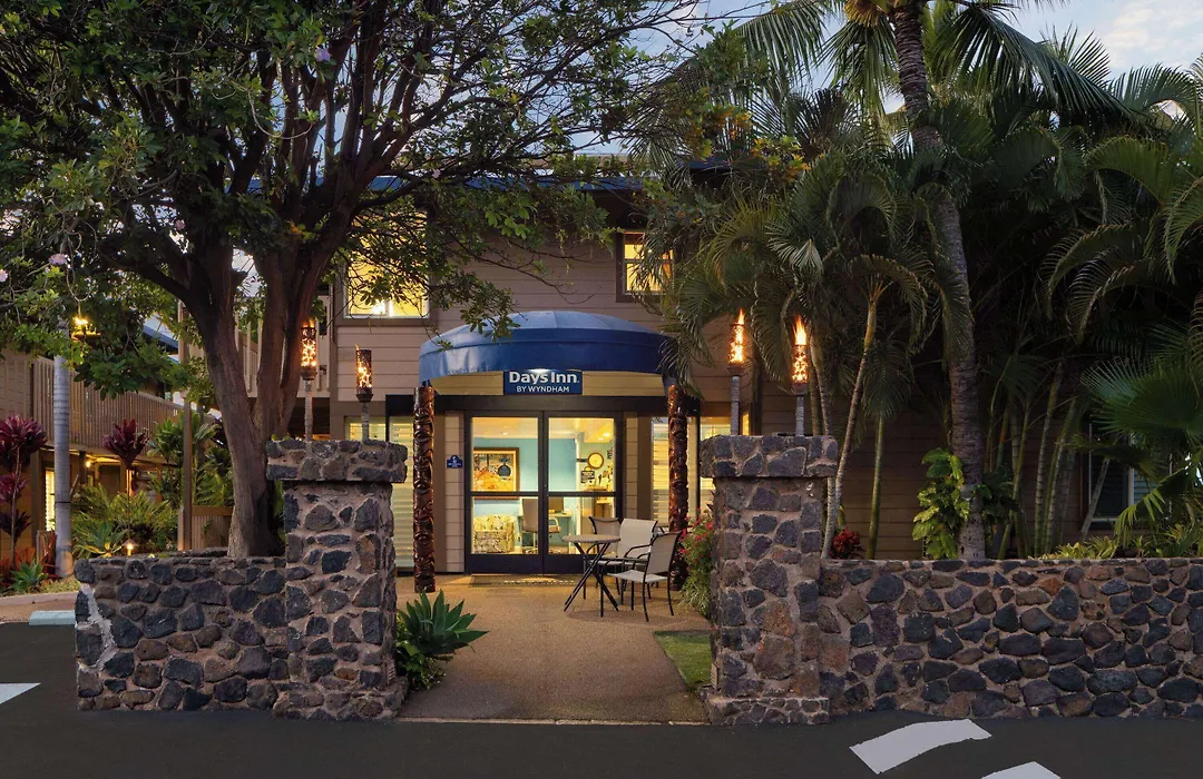 Days Inn By Wyndham Maui Oceanfront-1