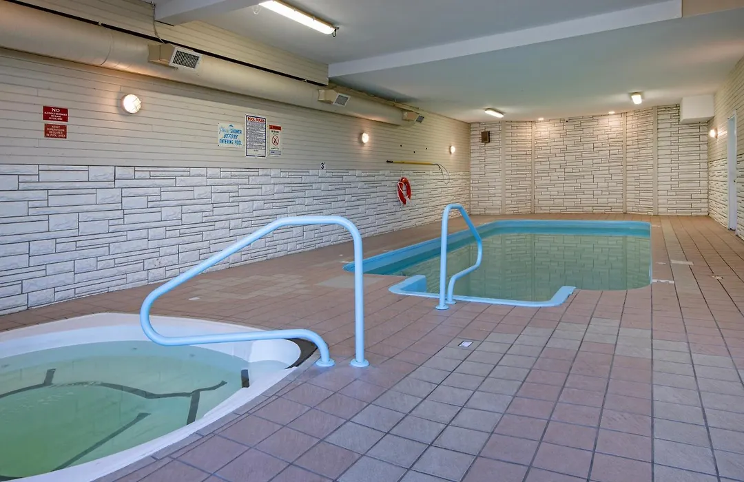 Riverland Inn & Suites-1