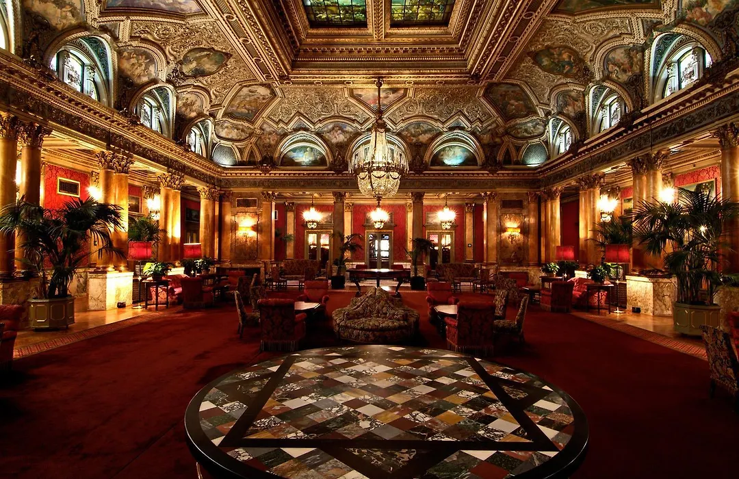 Grand Hotel Plaza-1