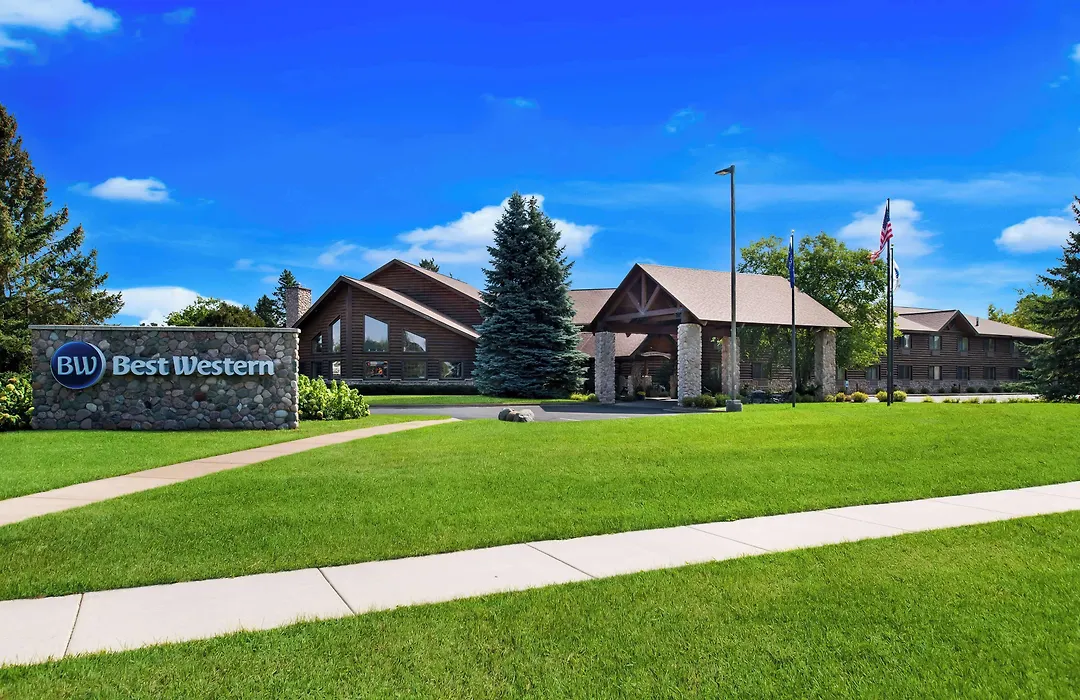 Best Western Northwoods Lodge-1