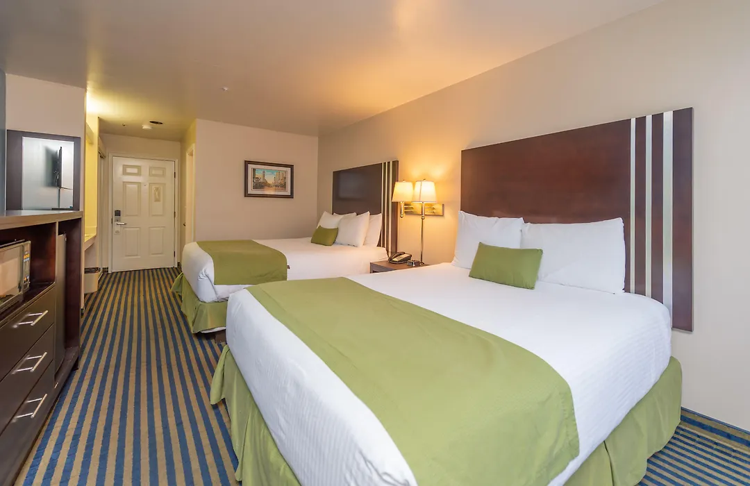 Ocean Pacific Lodge-1