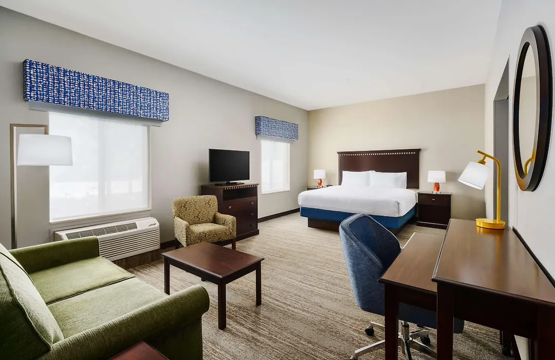 Hampton Inn & Suites West Sacramento-1