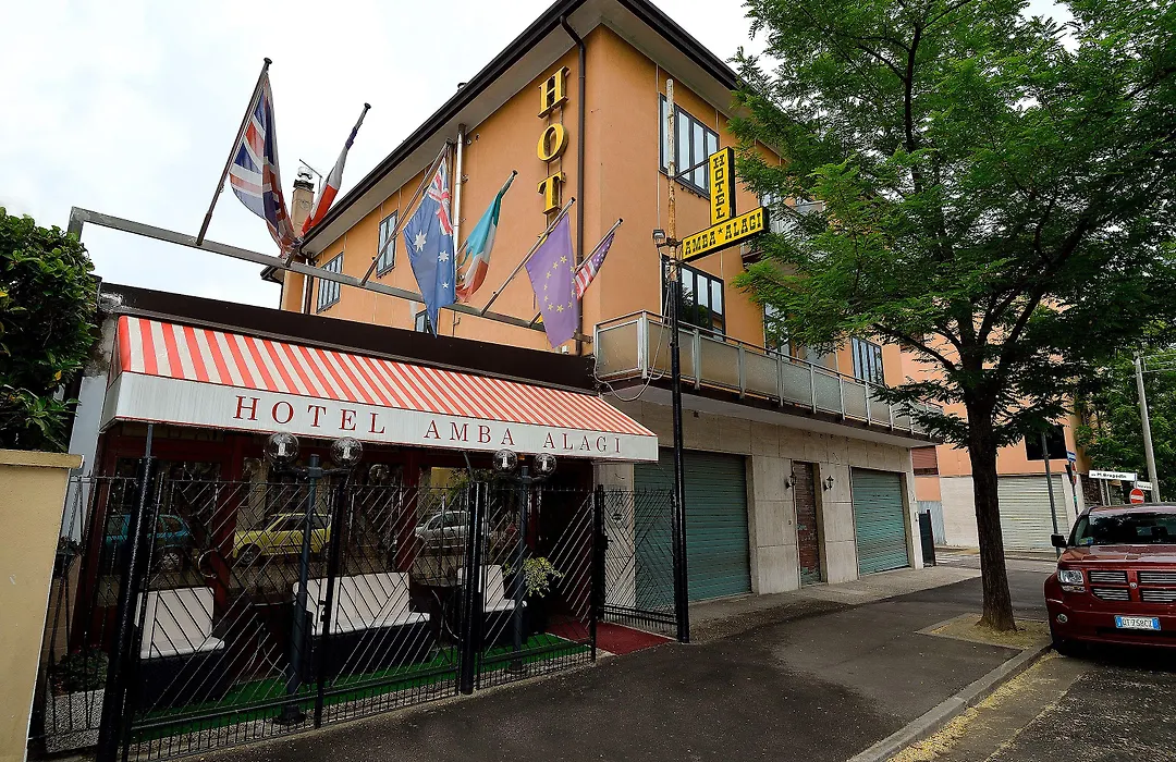 Hotel Amba Alagi-1
