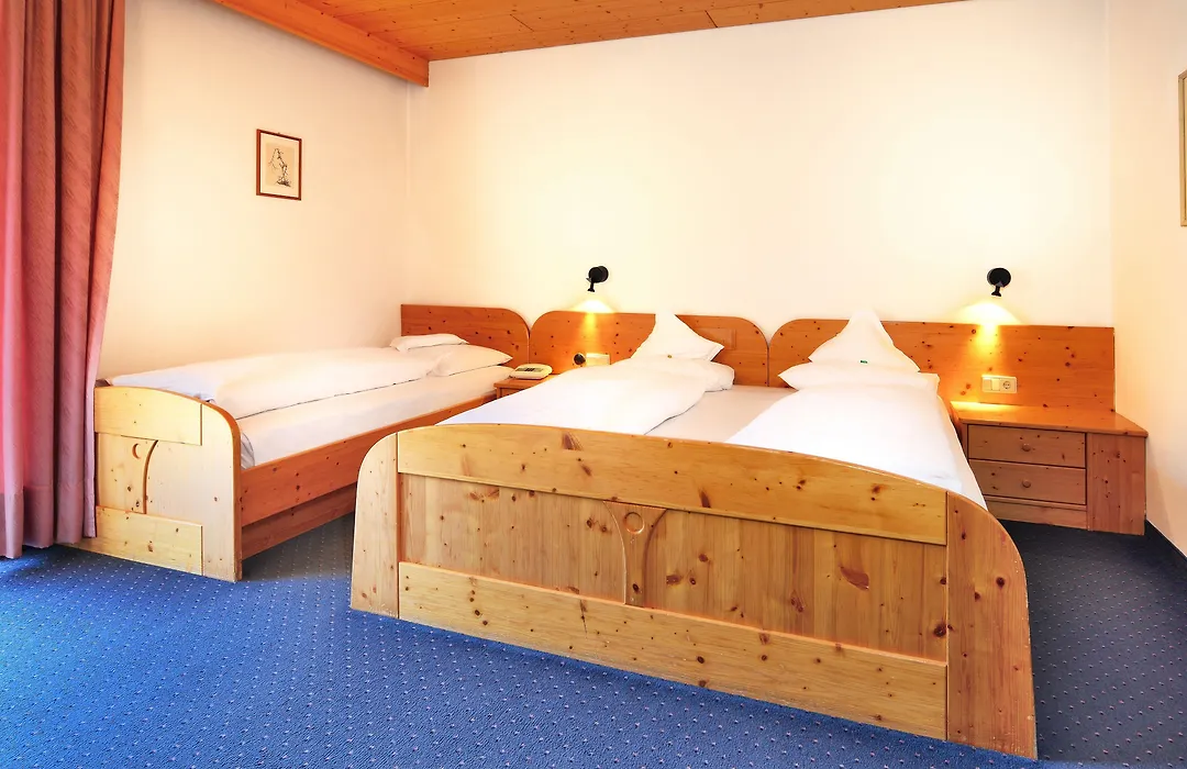Hotel Dolomiten-1