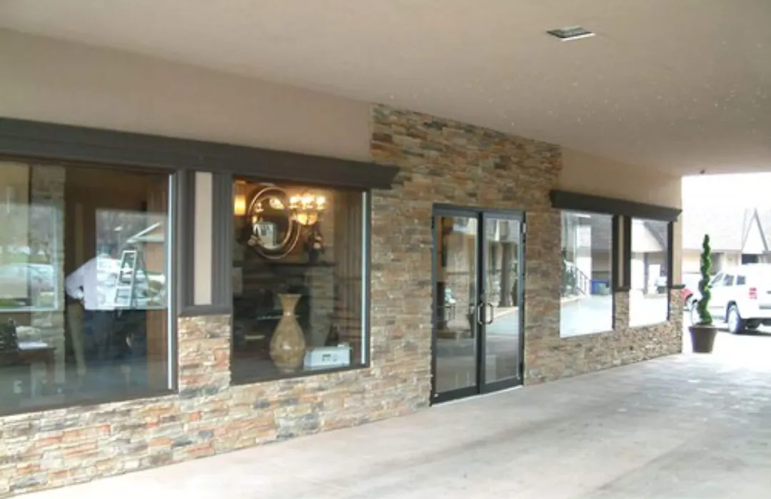Talbot Trail Inn & Suites-1