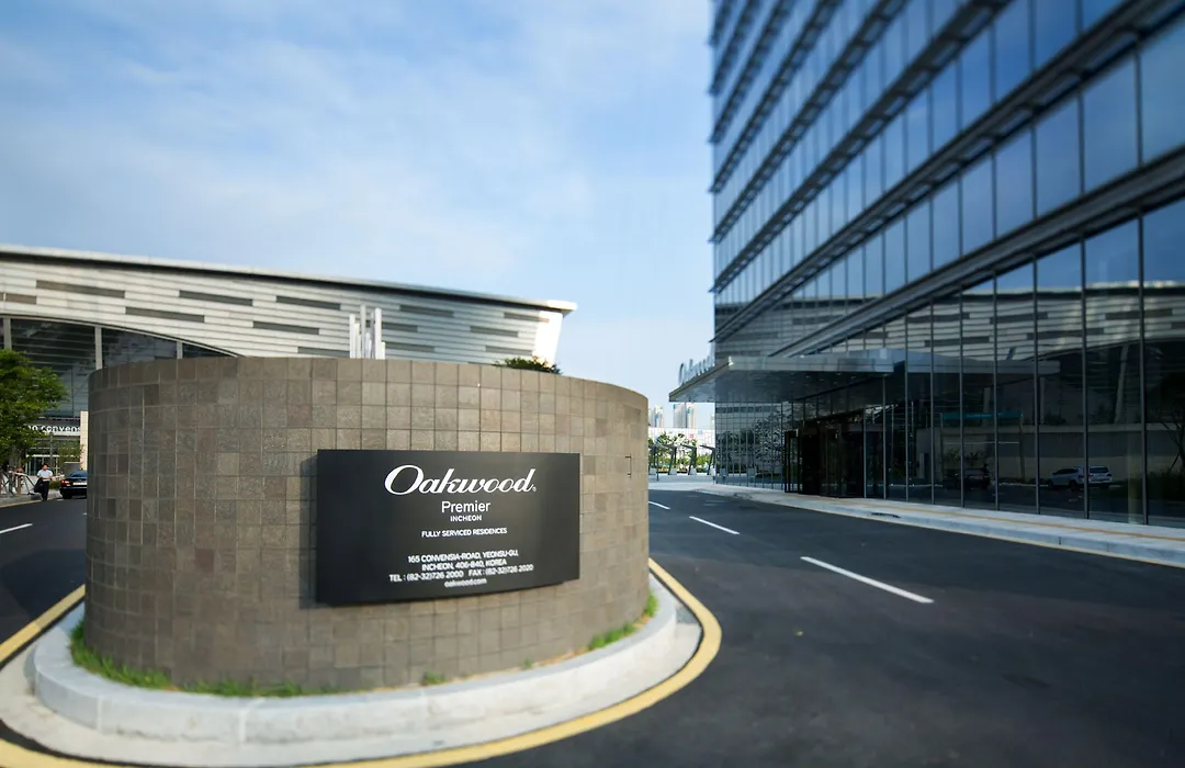 Oakwood Premier Incheon-1