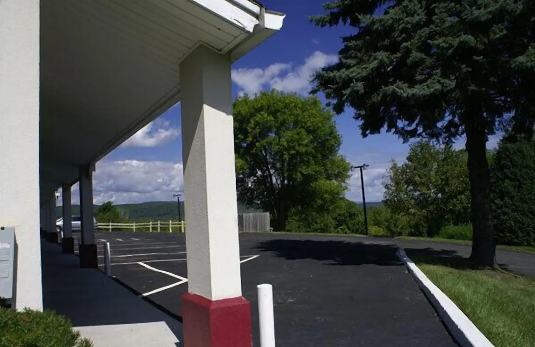 Appalachian Motel-1