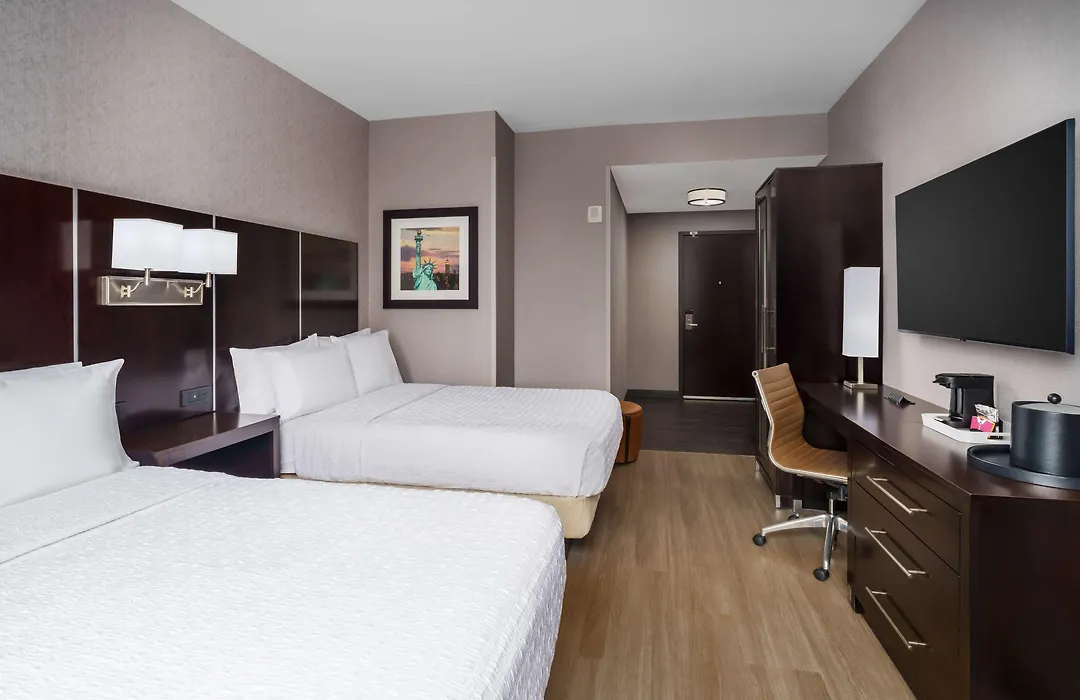 Hampton Inn Times Square Central-1