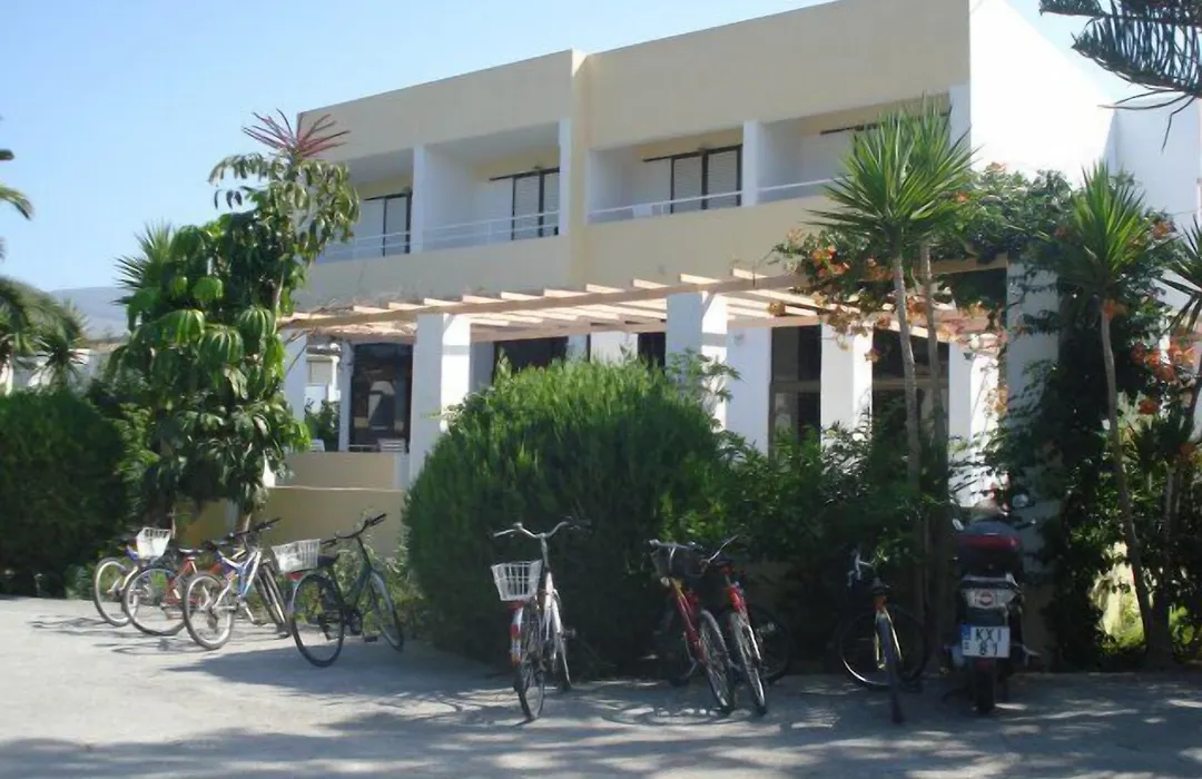 Iris Hotel-1