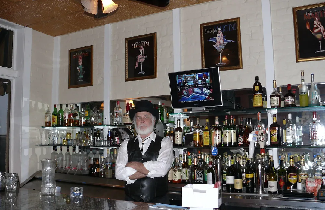 Riverview Hotel-1