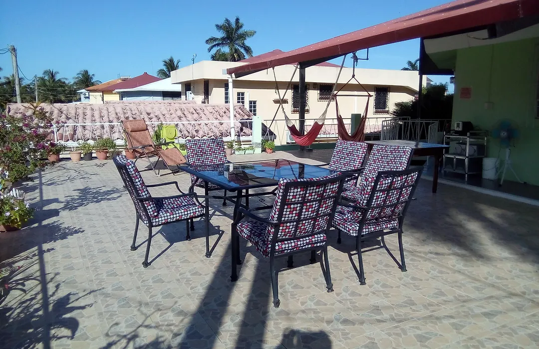 The Red Hut Inn-1
