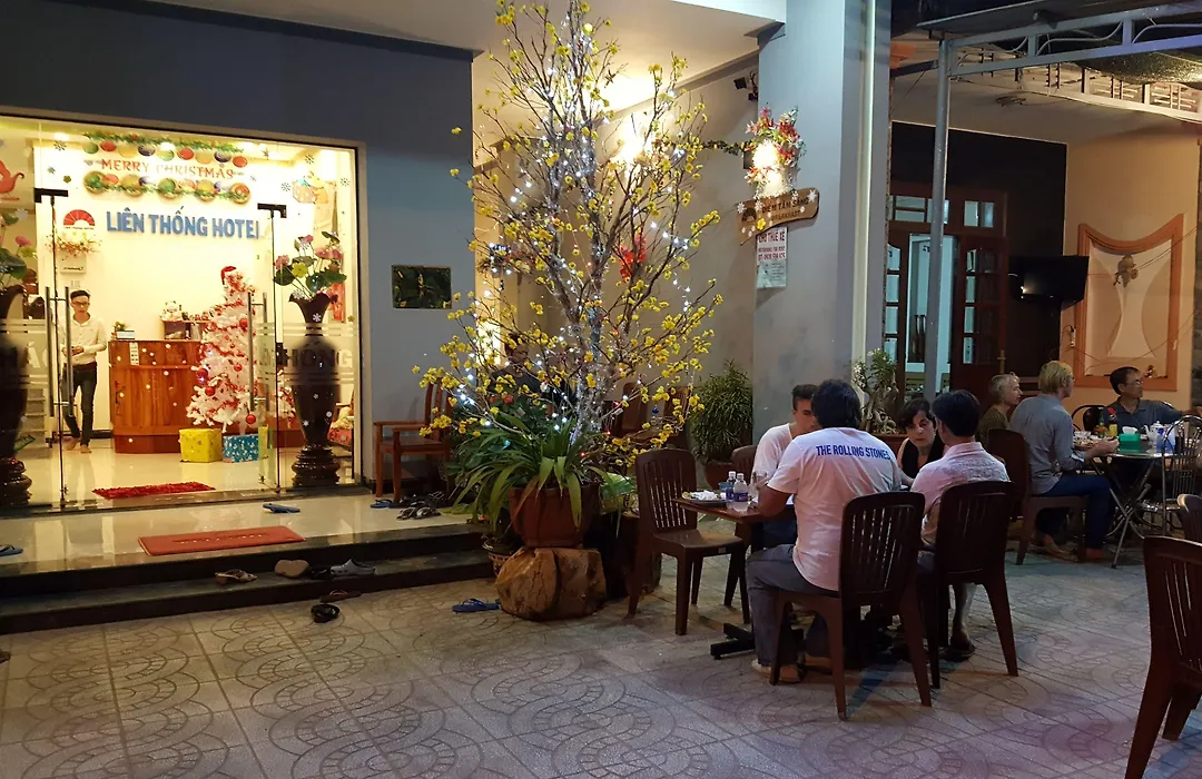 Lien Thong Hotel-1