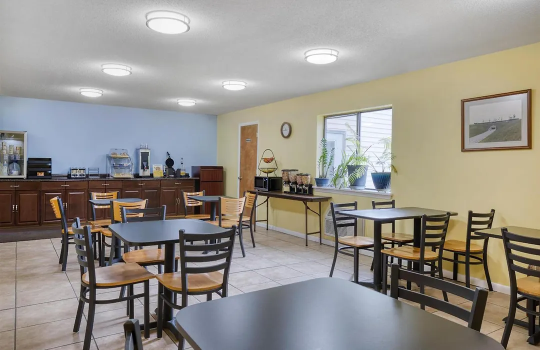 Surestay By Best Western Massena-1