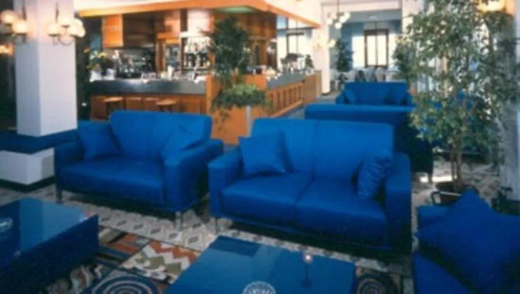 Hotel Majestic-1