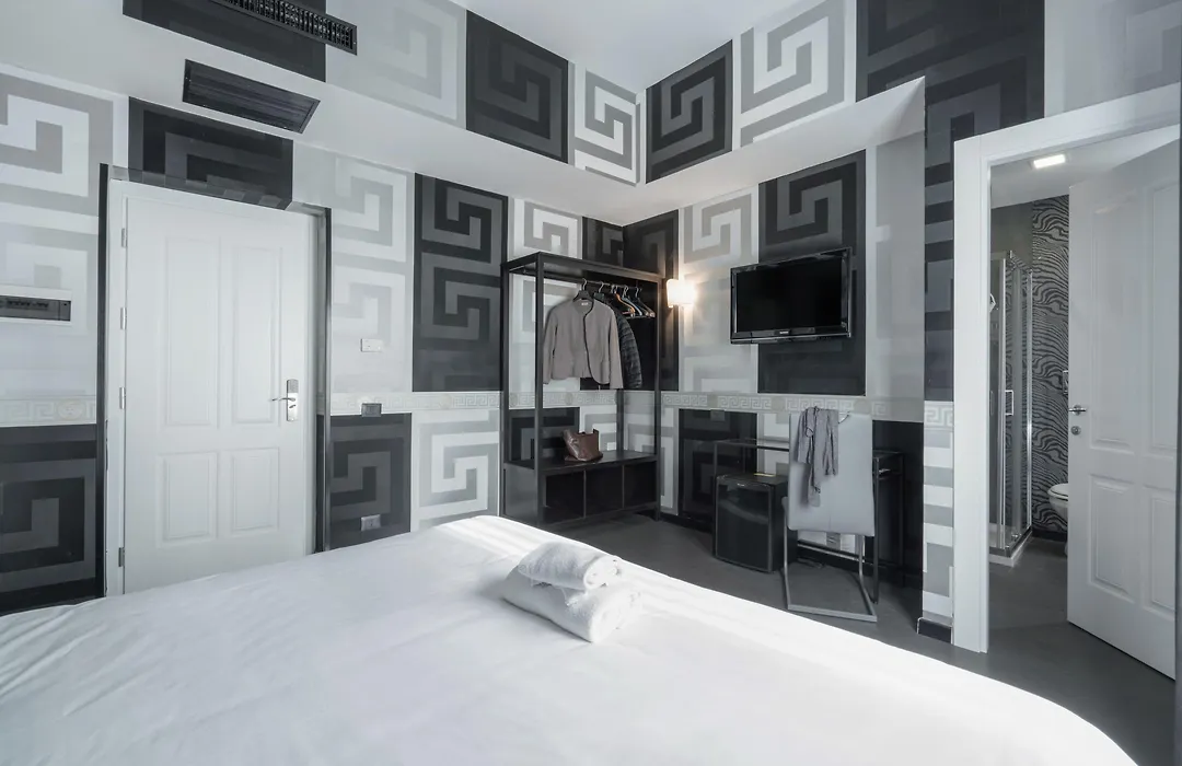 Hotel Deco-1