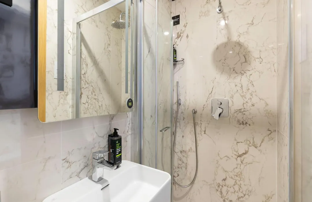 B&B Hotel Roma Italia Viminale-1